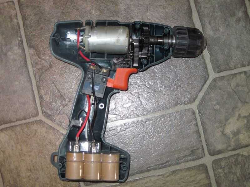 253
